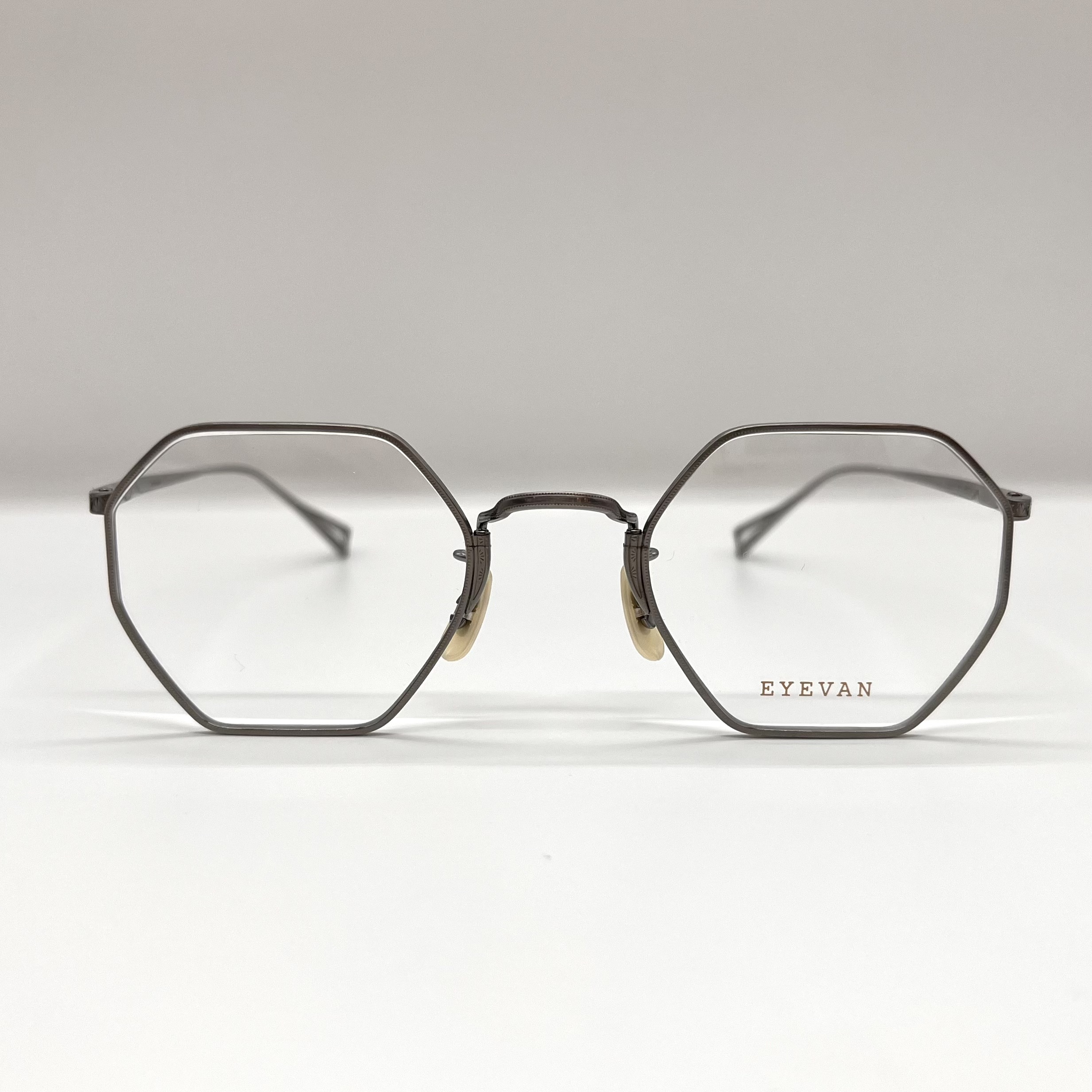 EYEVAN アイヴァン「Roger」新作入荷 | ニュース | 新潟眼鏡院